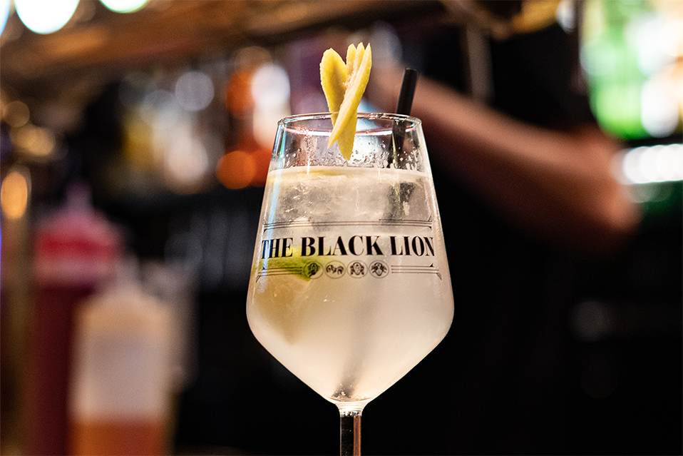 the black lion cocktail citron